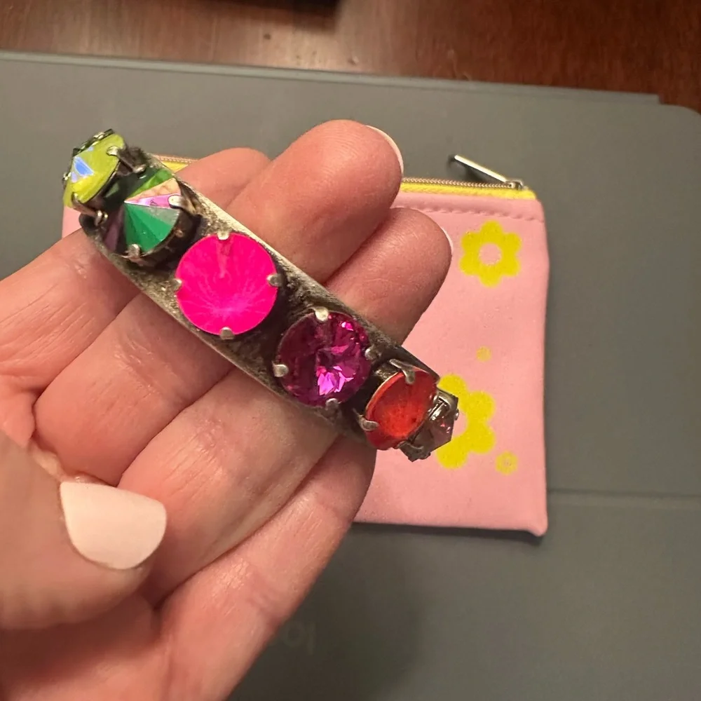 Tova Multicolor Neon bangle - Picture 3 of 5